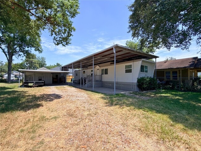 Photo - 310 E Jack Ave