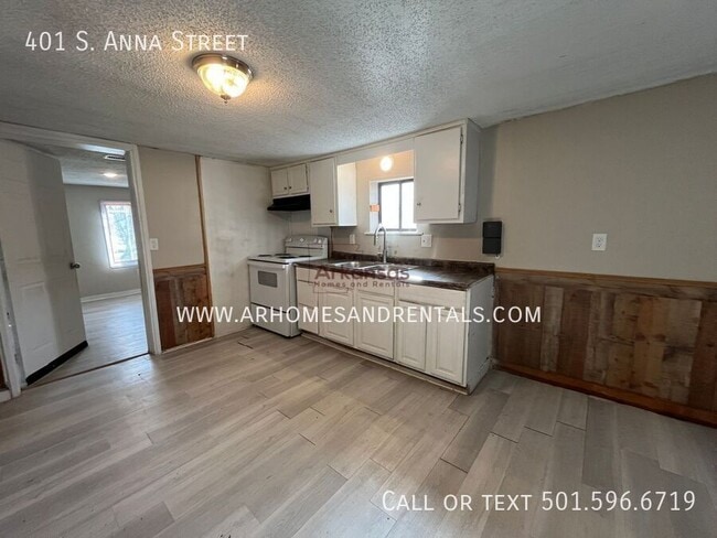 Photo - 401 S Anna St