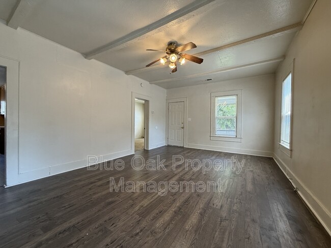 Photo - 1205 Warner St