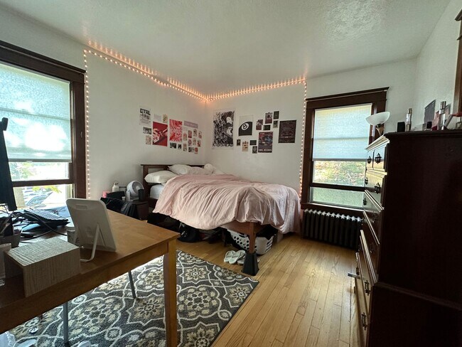 Building Photo - 226 Bryant Ave Unit #1 Rental