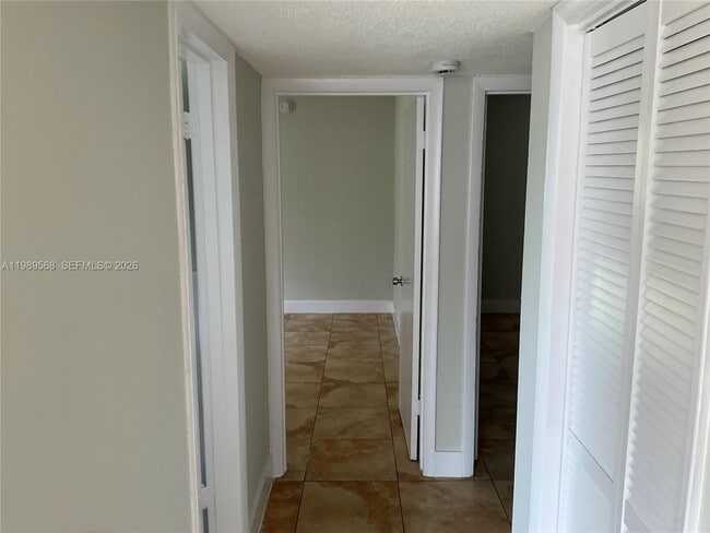 Photo - 2079 NE 167th St Unit 5