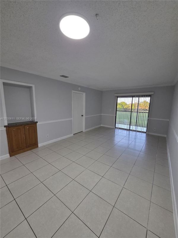 Building Photo - 1170 NW 80th Ave