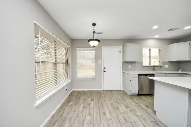 Photo - 4915 Pecan Grove Dr