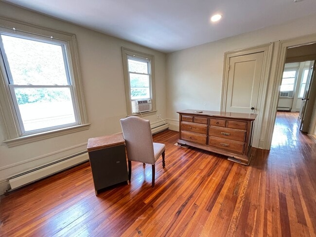 Photo - Mansfield Heights | 317-319 Mansfield St. Unit 319-#3