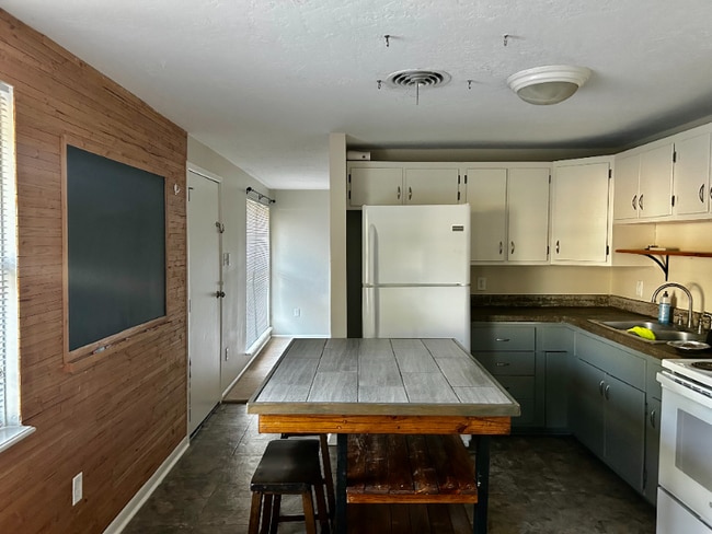 Photo - 1115 N Texas St