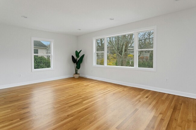 Photo - 119 Forest St