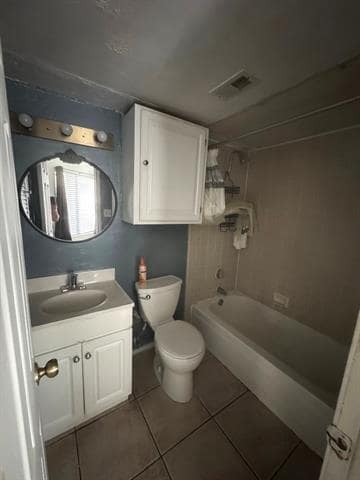 Building Photo - 2311 Balsam Dr Unit H303