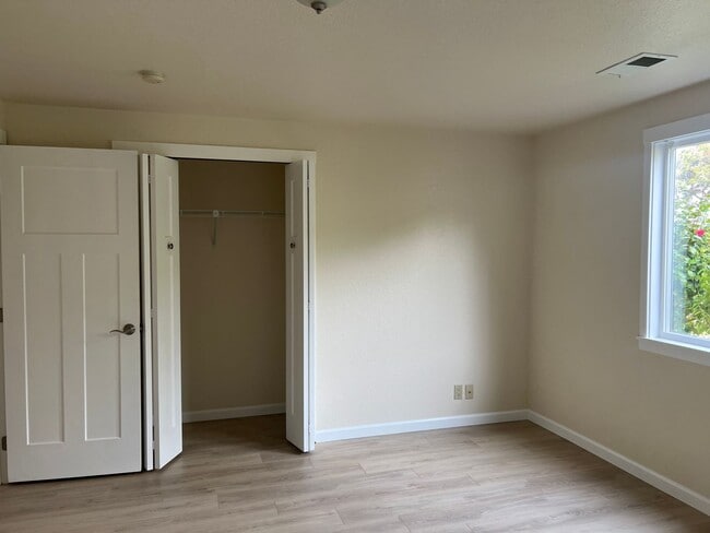 Photo - Mckinleyville 2 Bedroom Duplex Unidad #A