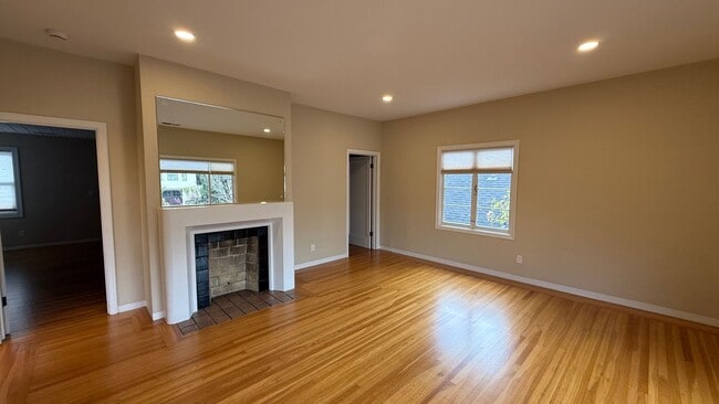 Photo - 4172 Howe St Unit 4174 Howe St