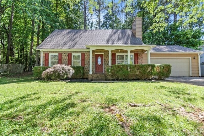 Building Photo - 233 Pine Ridge Rd Rental