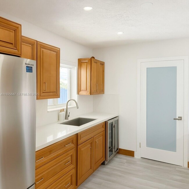 Photo - 9540 Martinique Dr