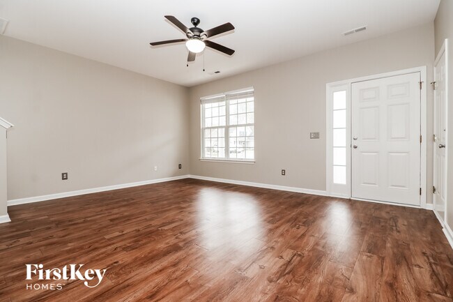 Photo - 2418 Stadium Dr