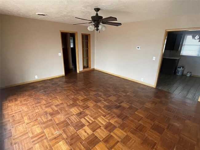 Photo - 1019 N Randall Rd