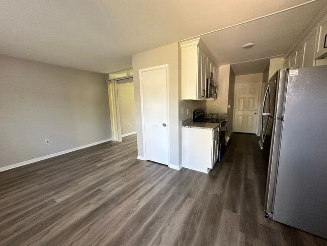 Photo - 7560 Bellehaven Dr Unit 7560 Bellehaven Drive ( 28)