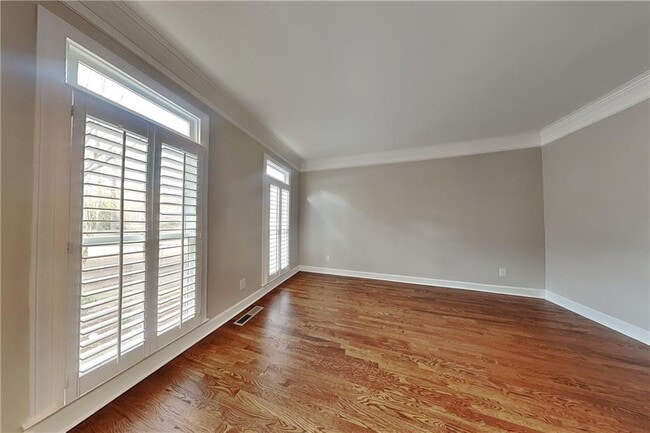 Photo - 500 Abernathy Oaks Way