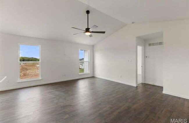 Photo - 408 Honor Hill Dr