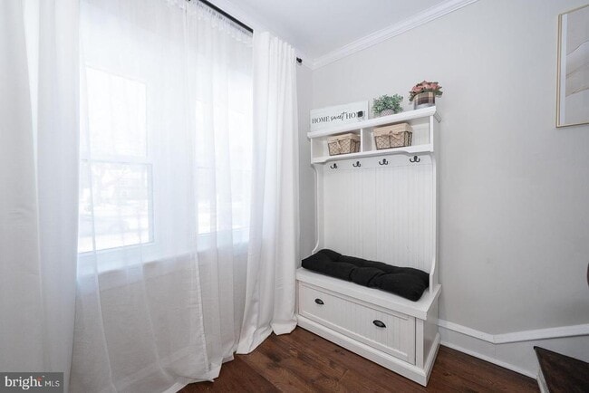 Photo - 227 E Hathaway Ln