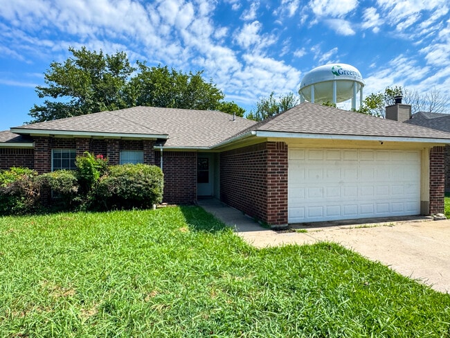 Photo - 3016 Eastland Ave