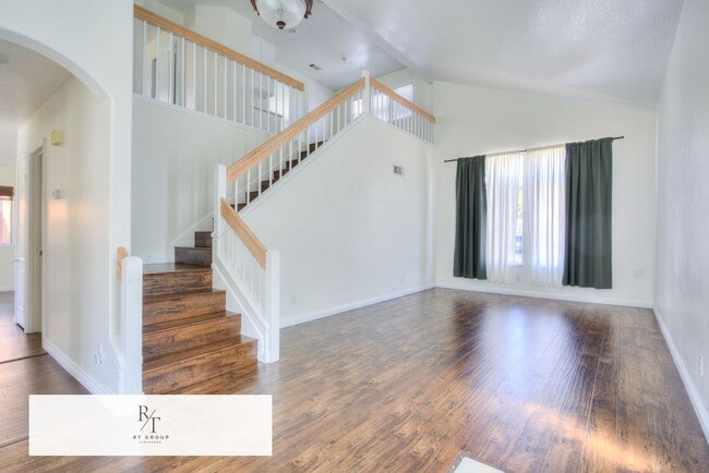 Photo - Beautiful 3 Bed / 2.5 Bath Home in the Corona-Norco Unified School District