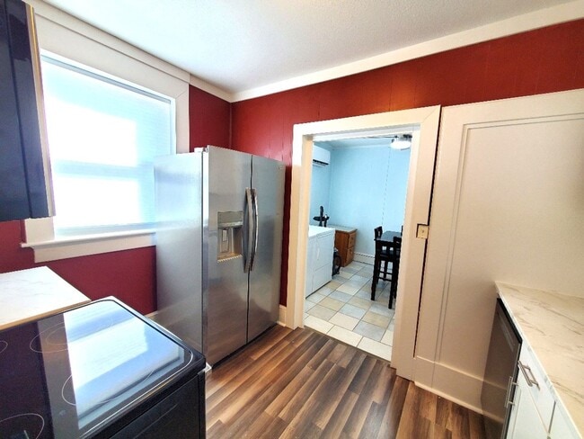 Photo - Beautiful 2BR/1BA Apartment with Utilities Included – Prime Downtown Location