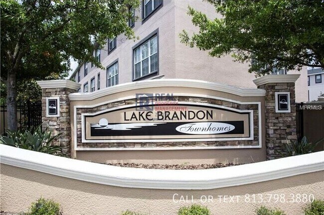 Photo - 2522 Lexington Oak Dr