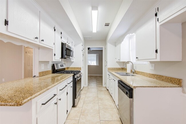Photo - 8914 Stonehearth Ln