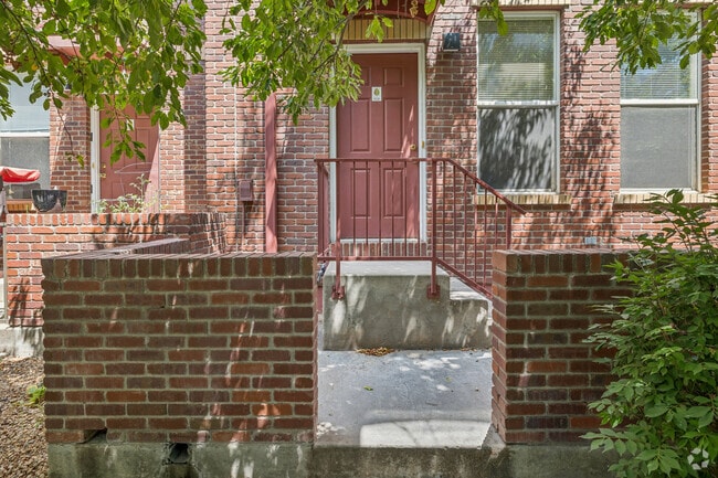 Unit Entrance - Enclave Rigden Farm