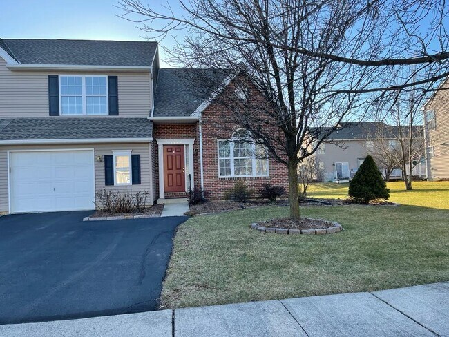 Photo - 1588 Kennington Ln Townhome