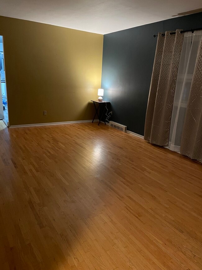 Photo - 1713 Lodge St