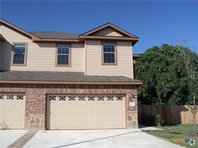 Building Photo - 1109 Brown Rock Dr Rental