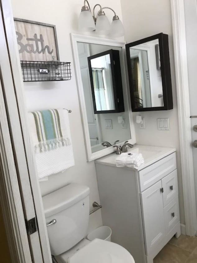Bathroom - 18445 NW 88th Pl (Hialeah, FL)
