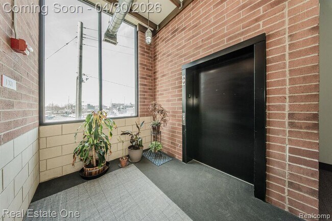 Photo - 211 E 9 Mile Rd Unit 215