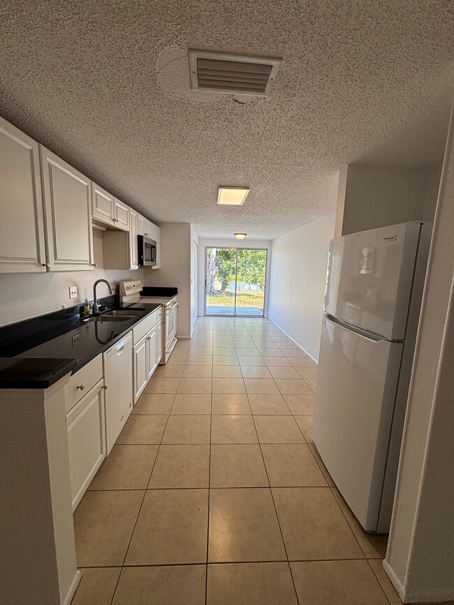 Photo - 4209 79th St W