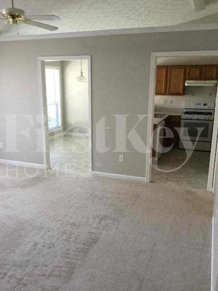 Photo - 799 Avalon Forest Way