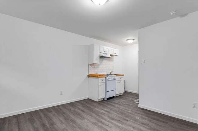 Photo - 425 W Baker Ave Unit 3