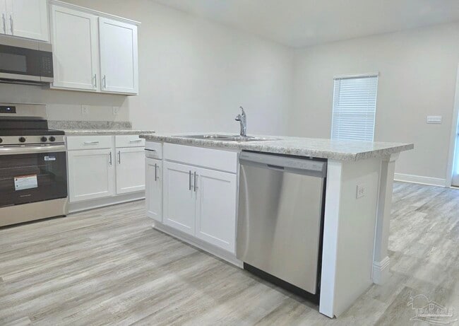 Photo - 1306 Leeway Dr