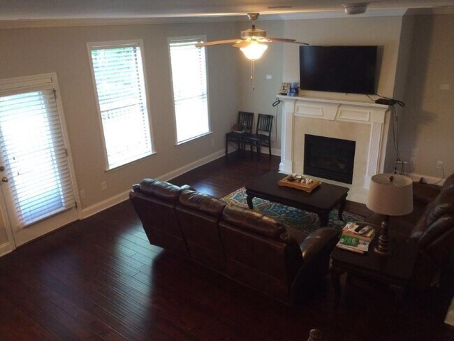 Photo - 1210 Composer Ln