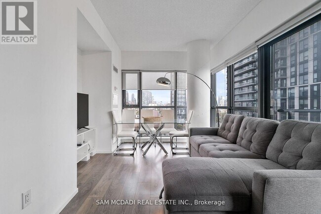 Photo - 159 Dundas St E Unité 1906