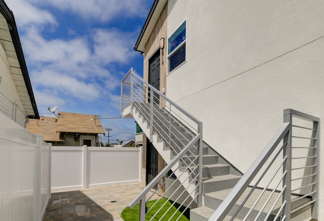 Photo - 4718 Muir Ave