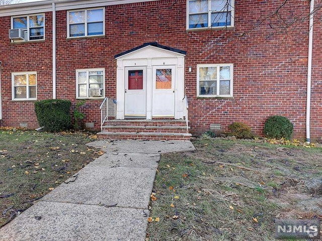 Building Photo - 475 Colonial Terrace Rental