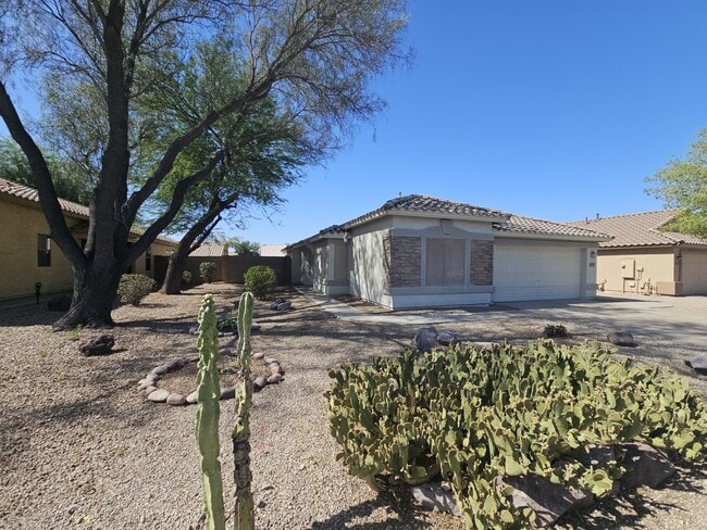 Building Photo - 11045 E Catalina Ave Rental