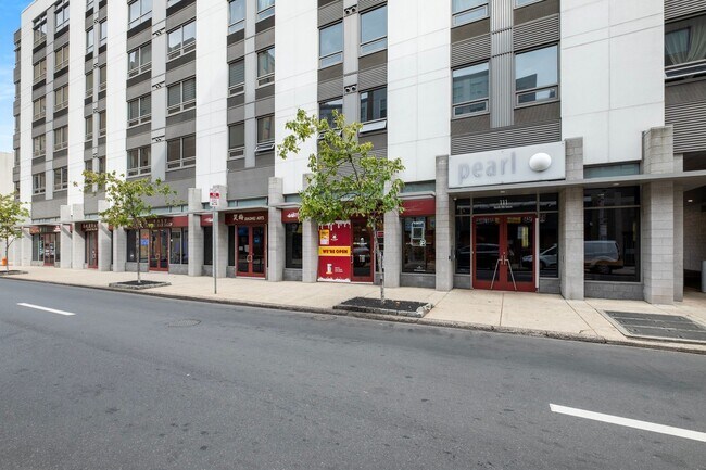 111 N 9th St Unit 218