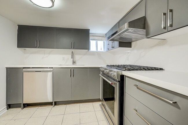 Photo - 79 Oconnor Dr - Lower Unit Lower