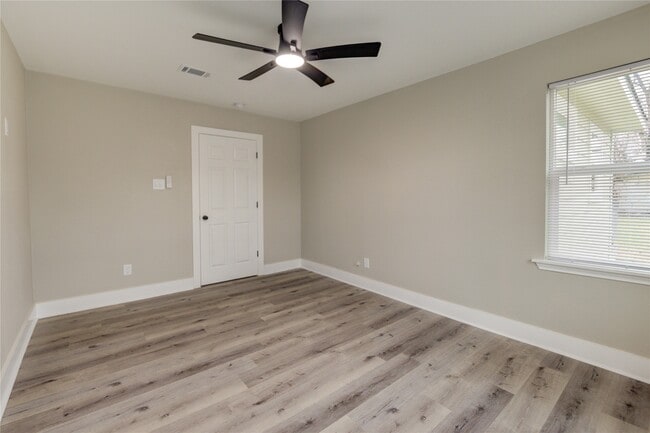 Photo - 6603 Narcissus St