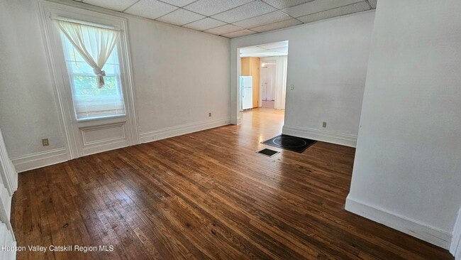 Photo - 107 Main St Apartamento