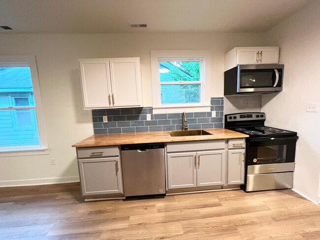 Photo - 1805 N 19th St