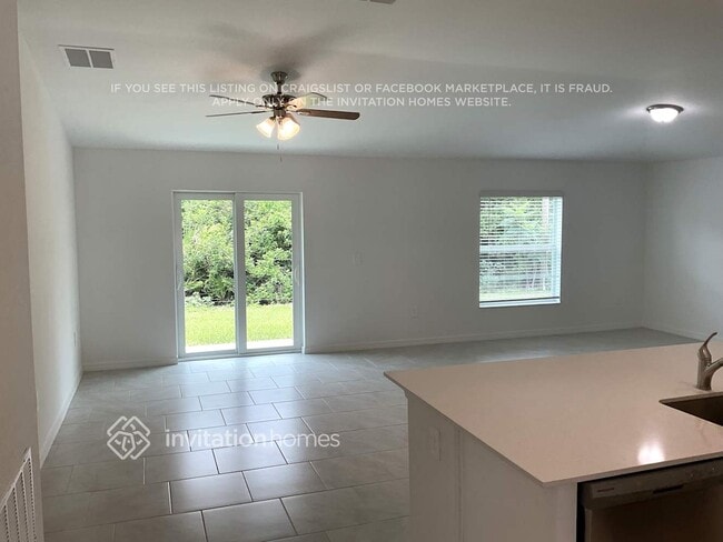 Photo - 1352 Abscott St