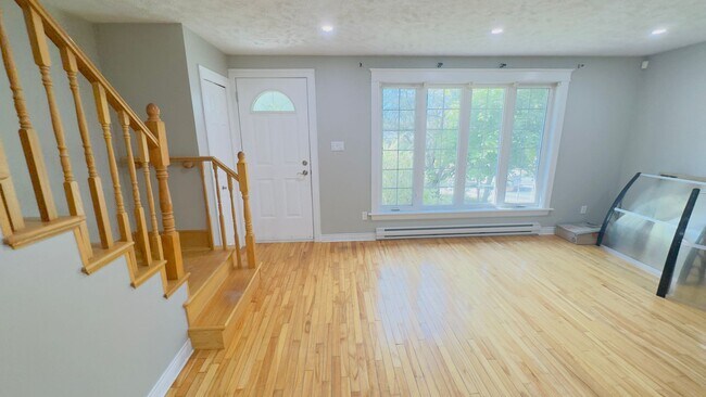 Photo - 7 Glenwood Dr Unit 7