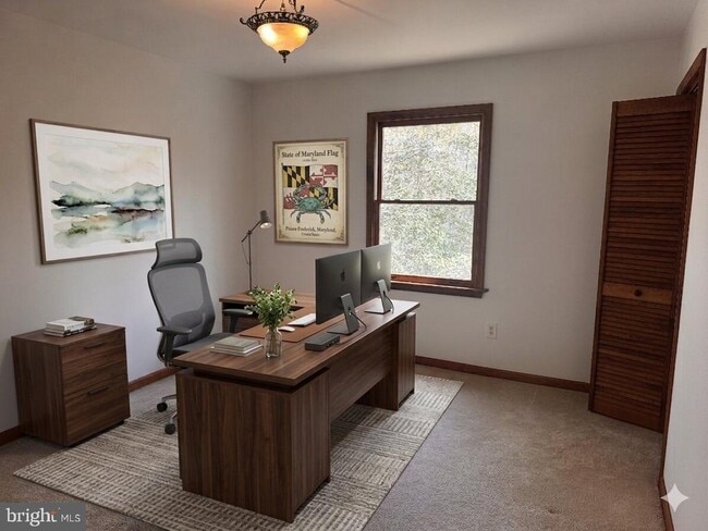 Photo - 420 Council Bluffs Ct