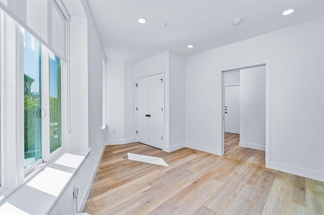 Photo - 293 Fairmount Ave Unit 304